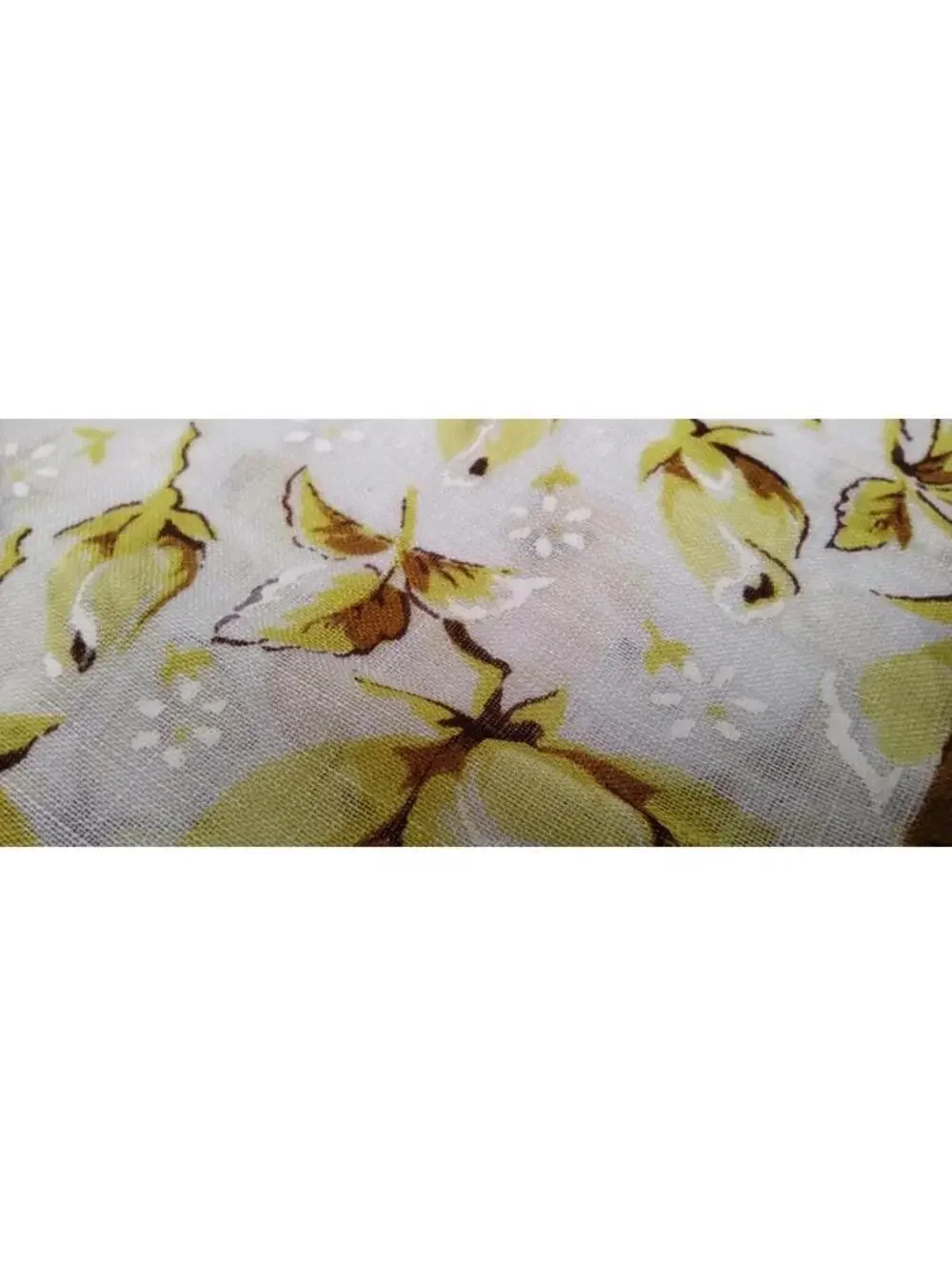 Vintage 1950s Placemat Yellow Roses SCALLOPED OVAL VASE 14